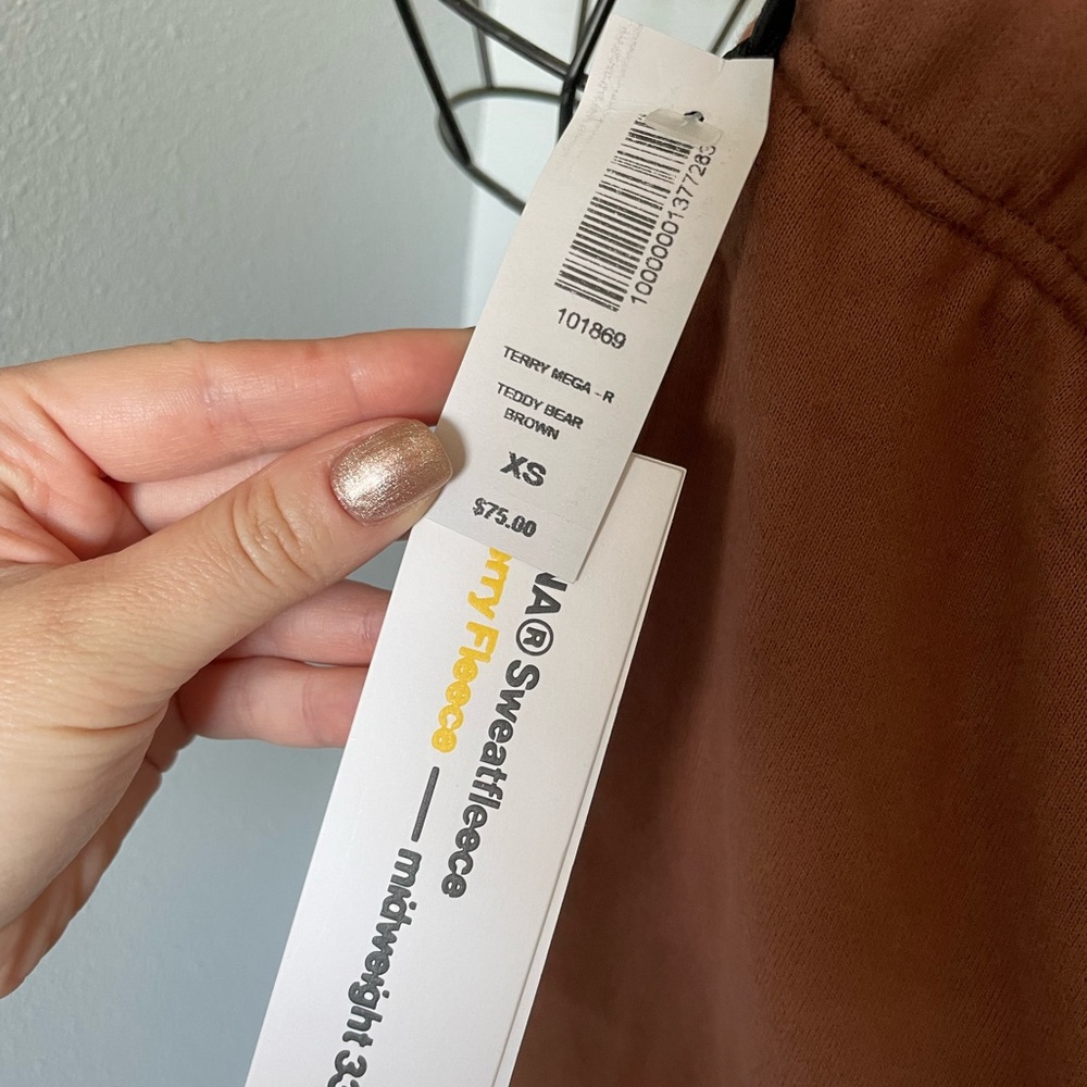FINAL PRICE OR GOING TO RETURN - NWT TNA / ARITZIA COZY FLEECE SWEATPANTS 🤎 - Picture 6 of 9